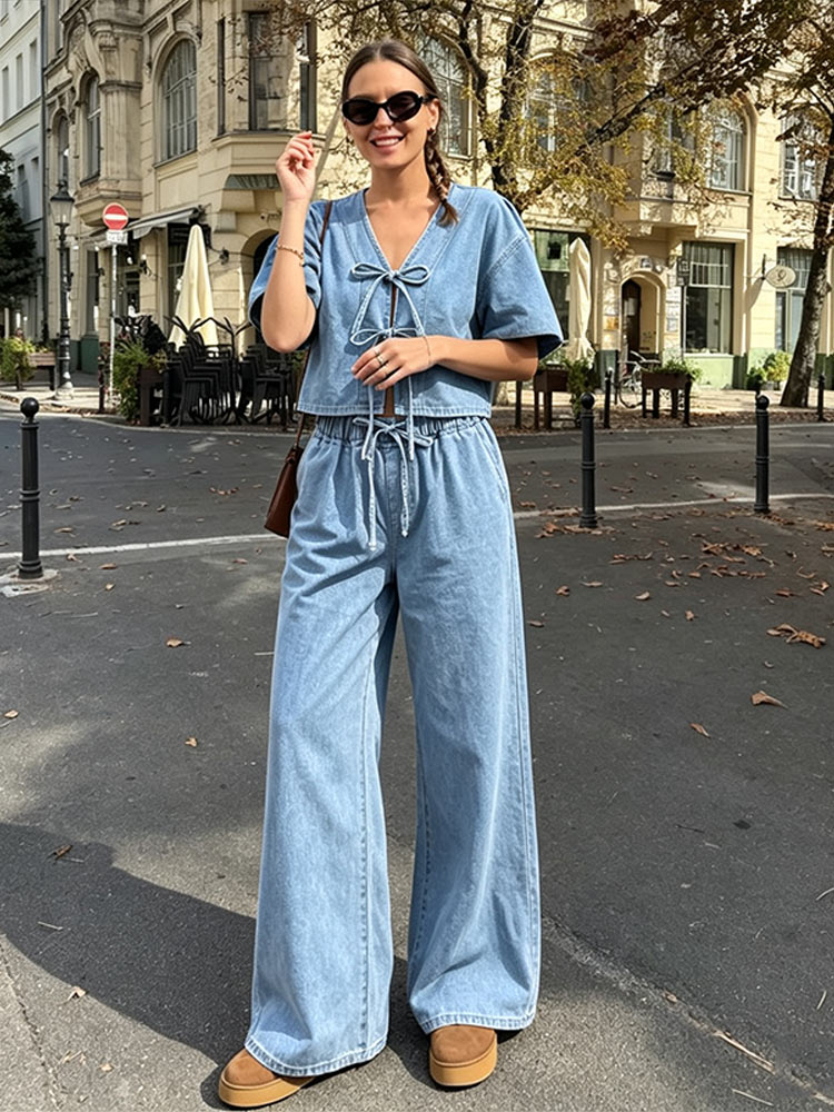 Street Fashion Jeans Women - طقم نسائي عصري لعام 2026: قميص